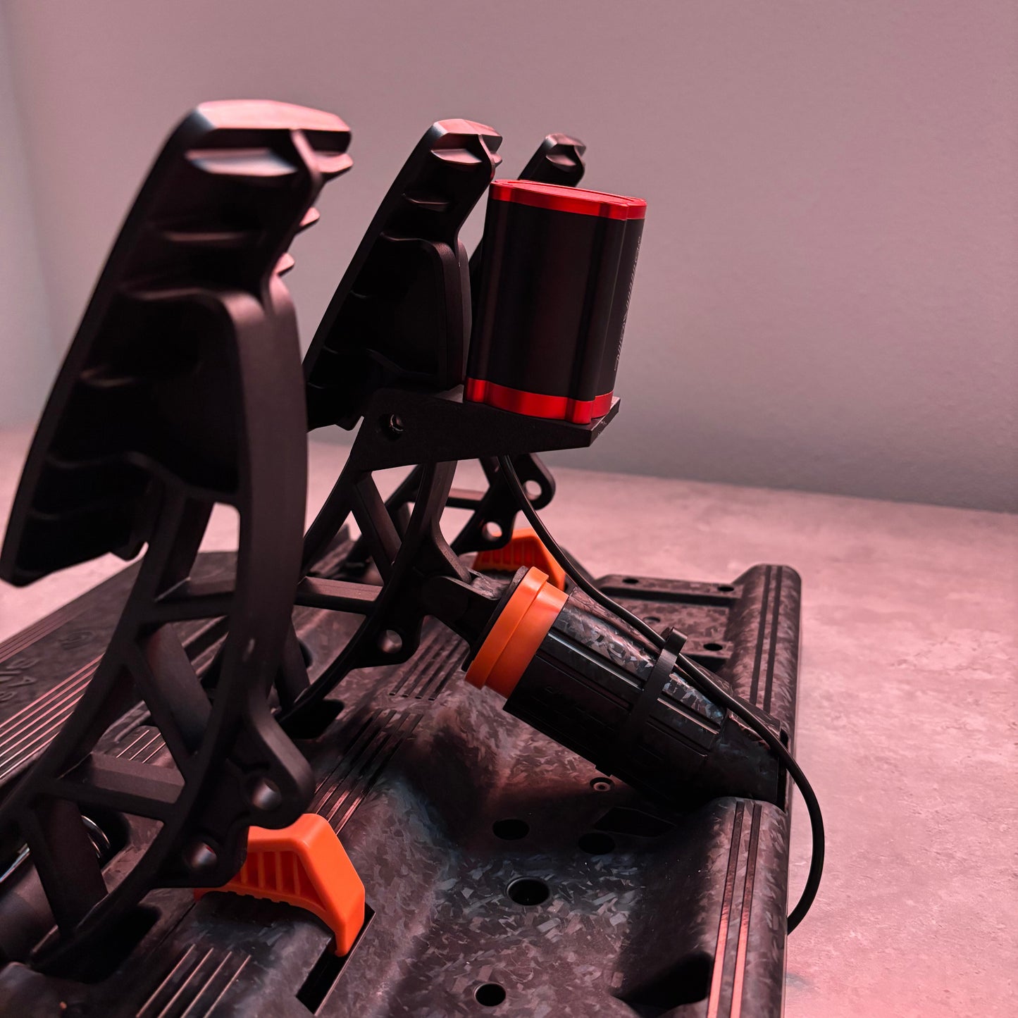 Simagic P-HPR / Haptic Adapter für Asetek Initium Pedale
