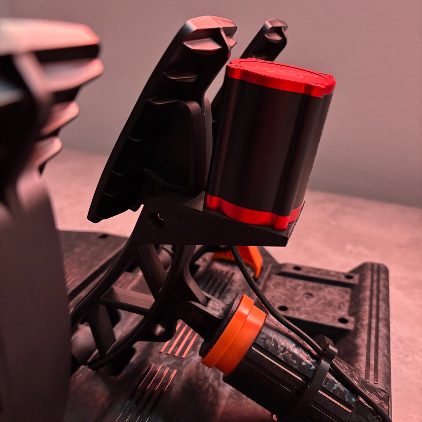 Simagic P-HPR / Haptic Adapter für Asetek Initium Pedale